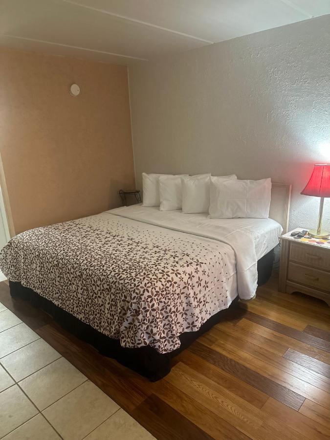 The Floridian Inn Клиъруотър Екстериор снимка